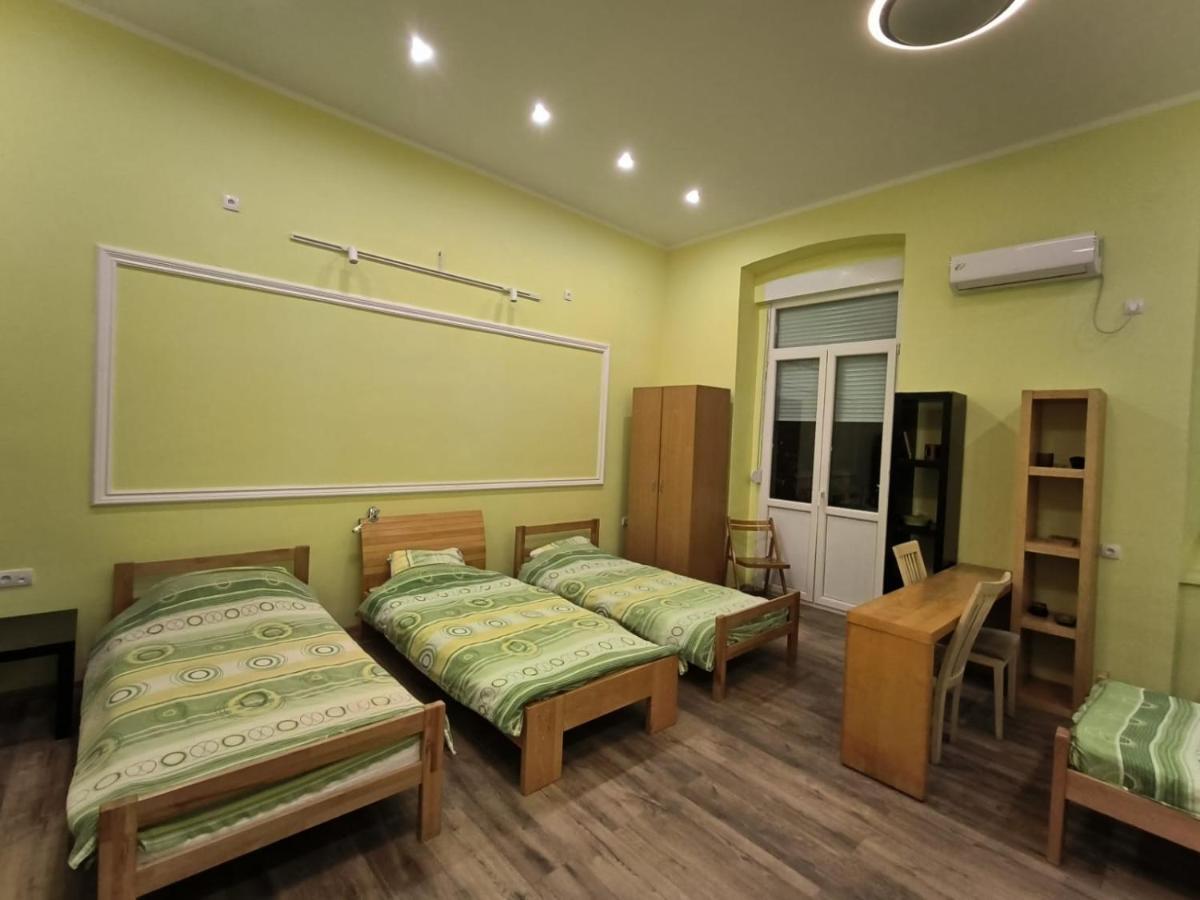 Apartment Kiki Novi Sad Buitenkant foto
